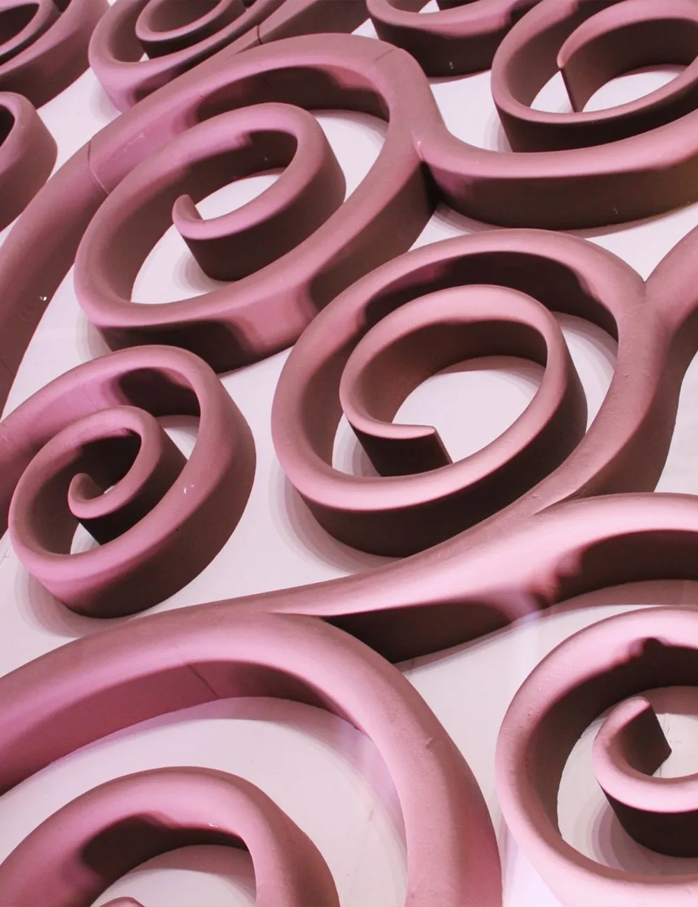 Baroque decorative scroll sculpture for luxury interiors and events.